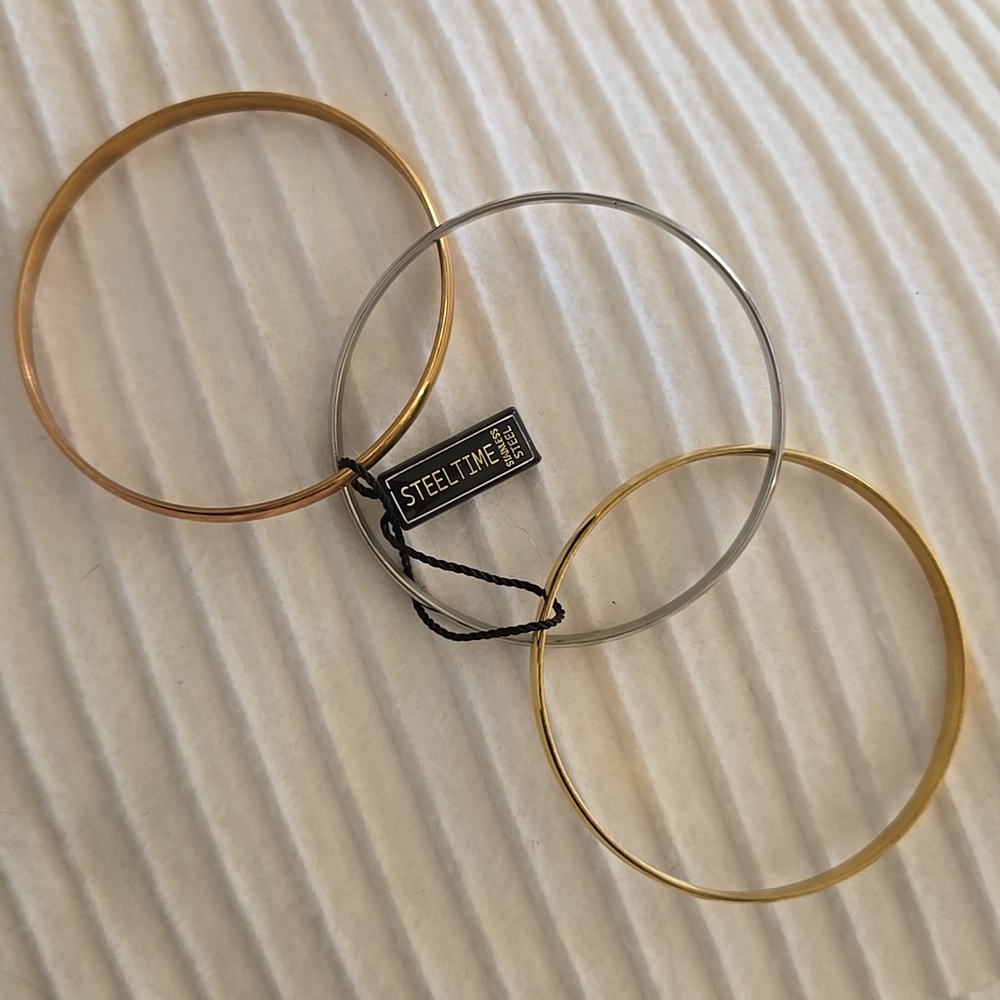 Tri-Tone Women's Linked Bangle Bracelet Set - Gold, Rose Gold & Silver - Picture 4 of 9
